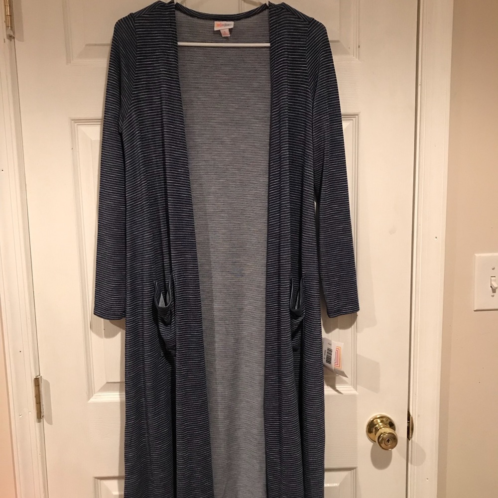 NWT- Lularoe Sarah size small